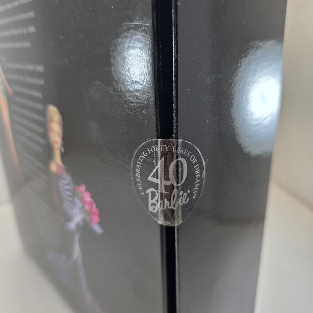 Barbie 40th Anniversary Collector Edition Doll NRFB Original Box Vintage Display - Picture 5 of 9